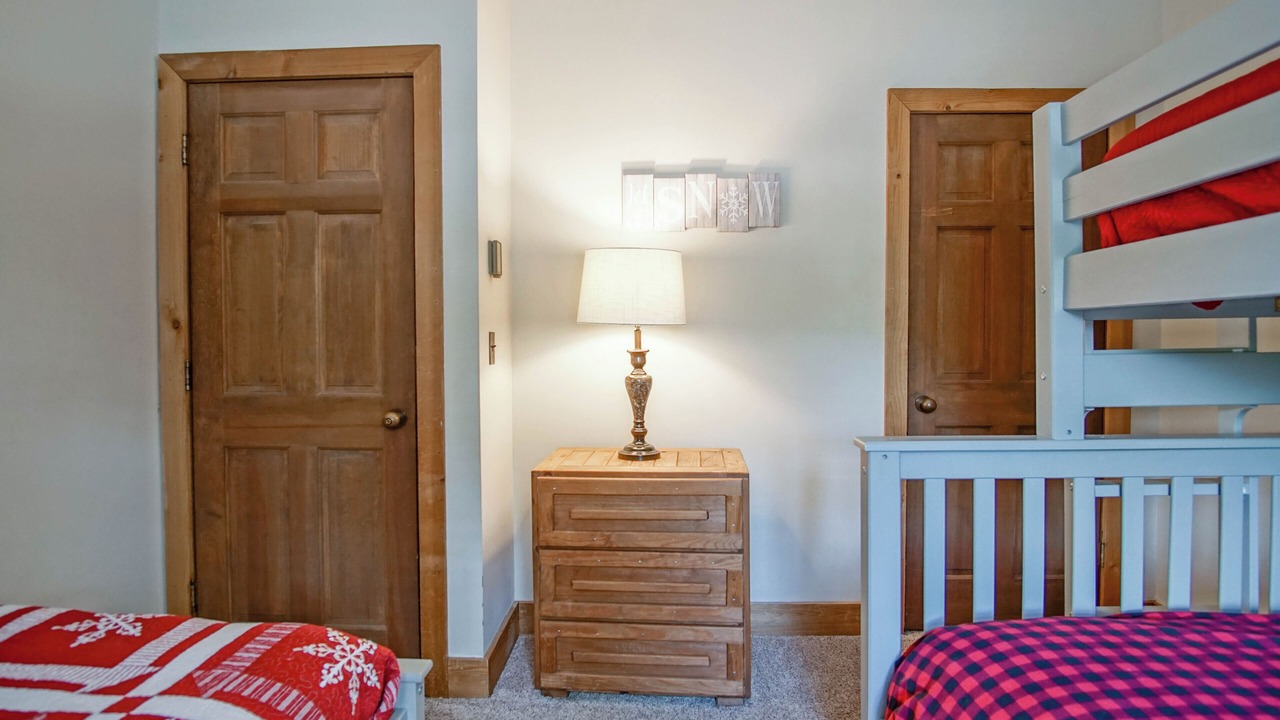 Photo of Bedroom in Snowshoe