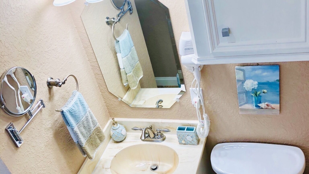 Photo of Bathroom in Galveston