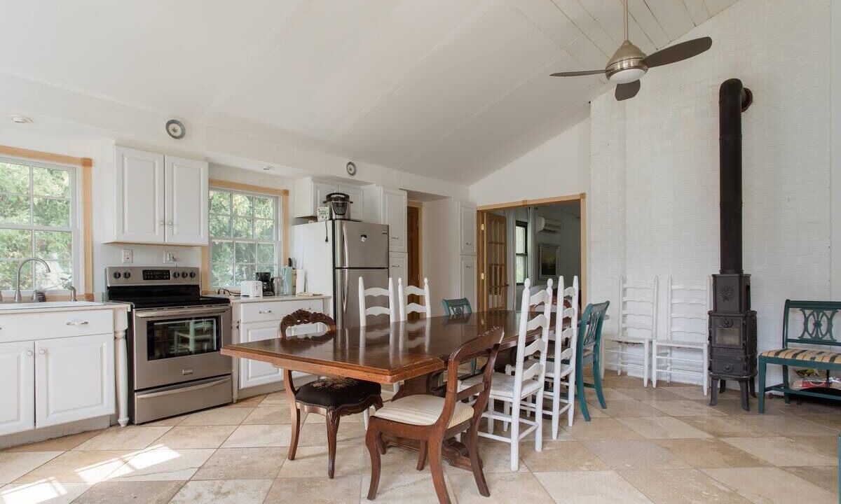 Photo of Kitchen in Village of Southampton