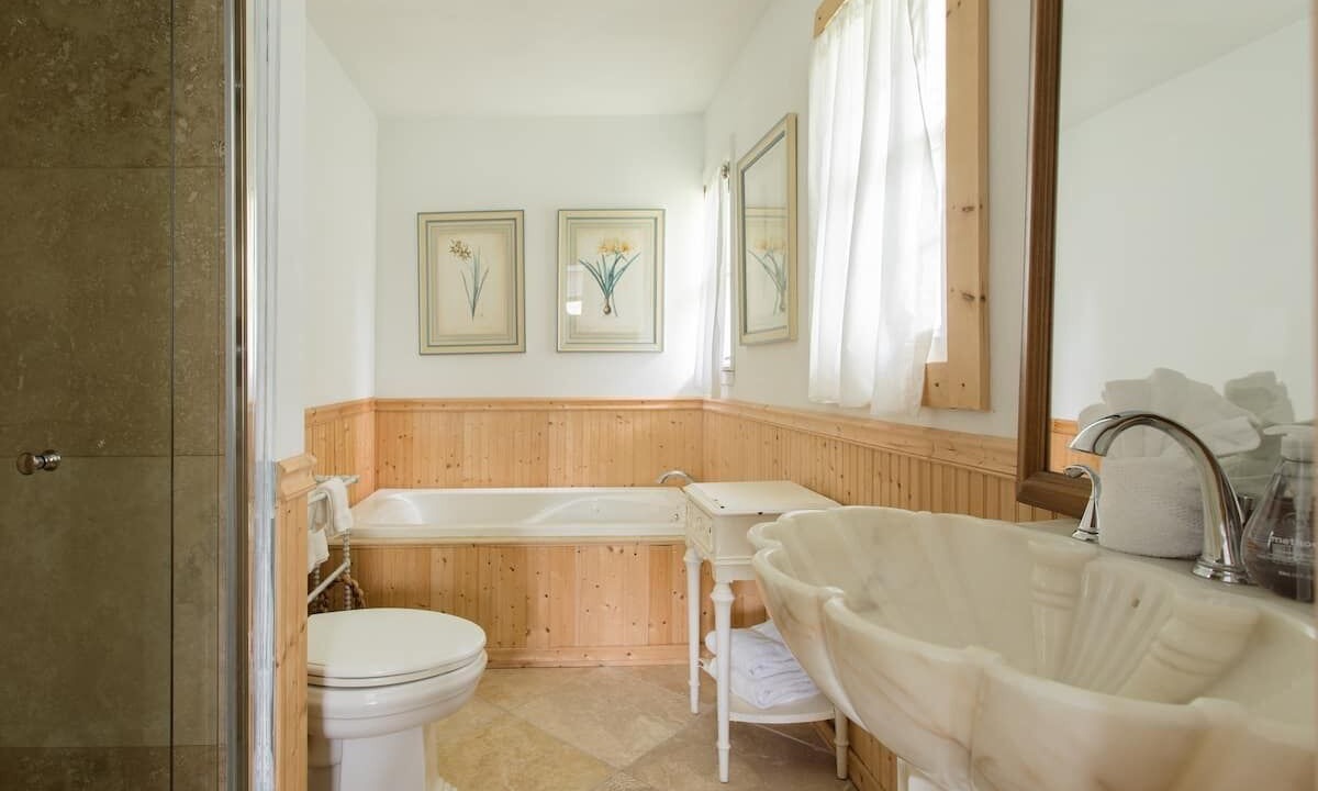 Photo of Bathroom in Village of Southampton