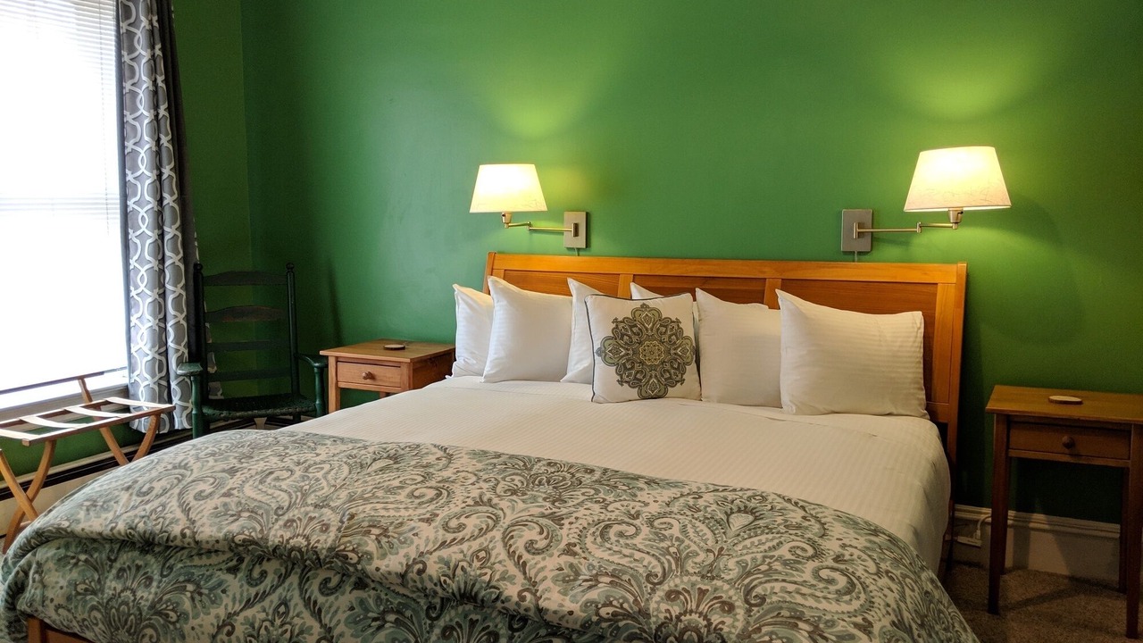 Photo of Bedroom in Shelburne