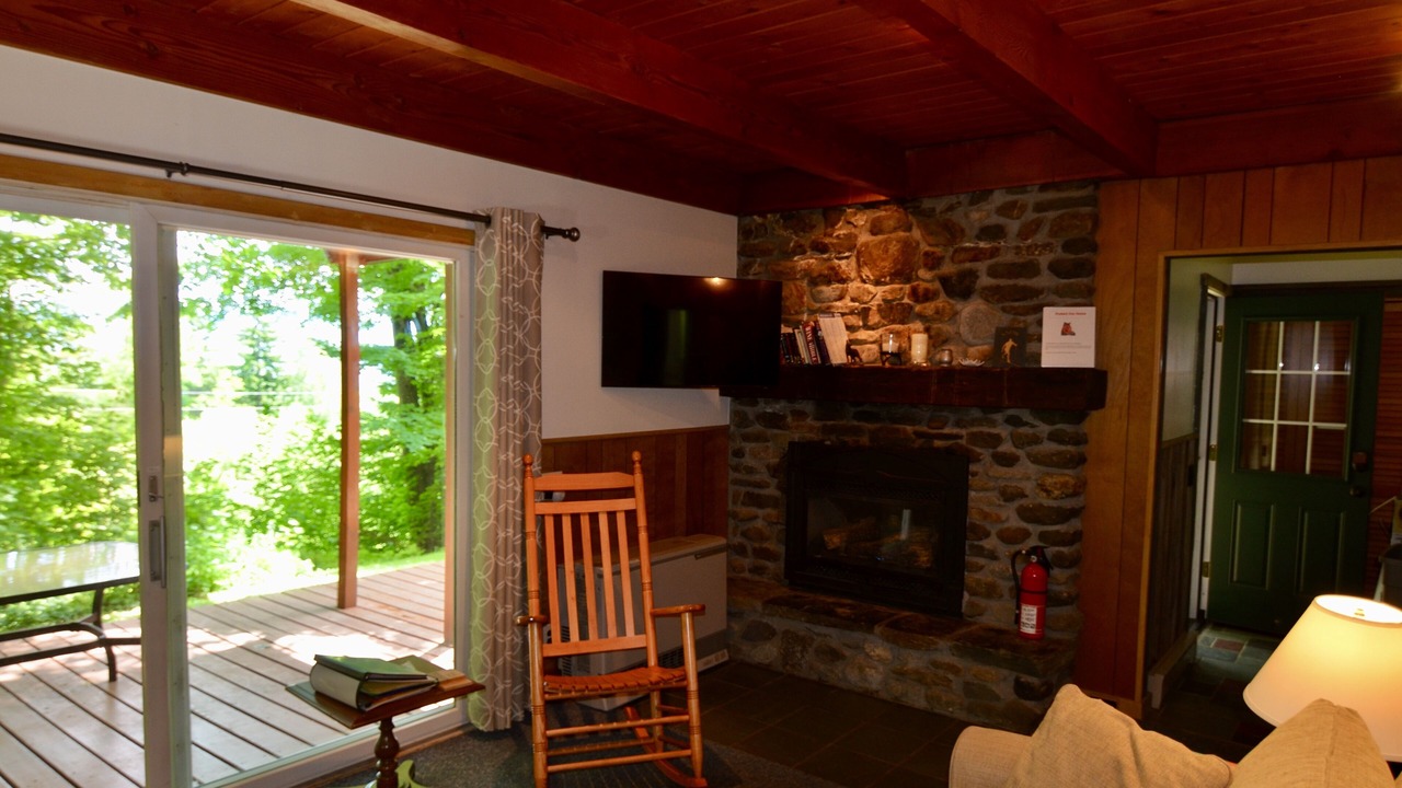 Photo of Livingroom in Warren