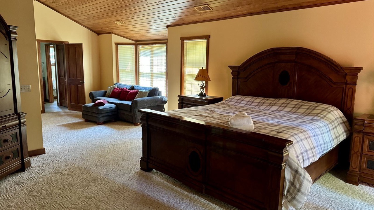 Photo of Bedroom in Timberline
