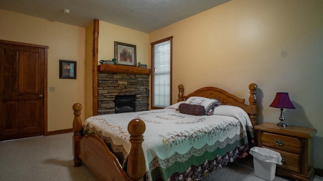 Photo of Bedroom in Timberline