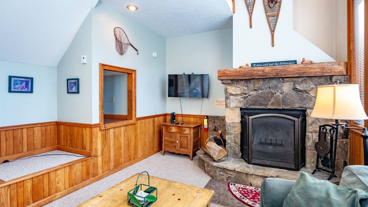 Photo of Livingroom in Davis