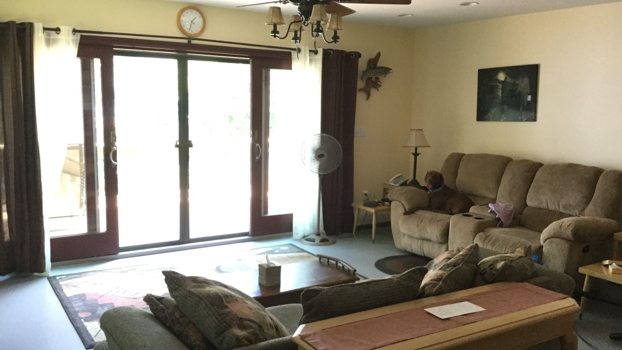 Photo of Livingroom in Poultney