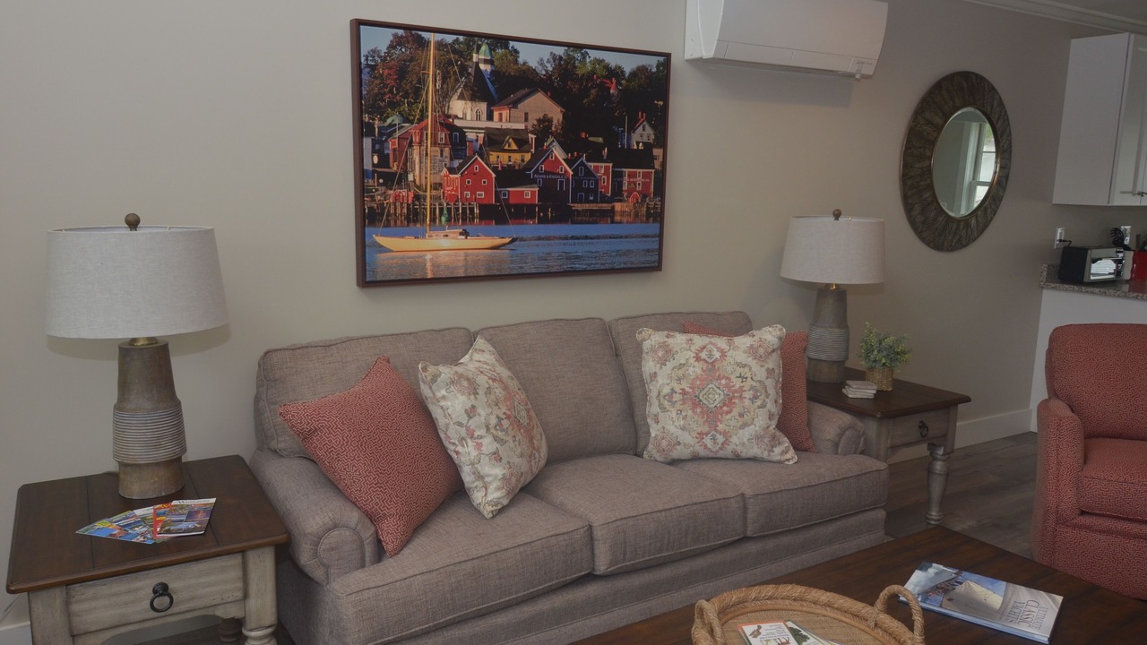 Photo of Livingroom in Wolfeboro