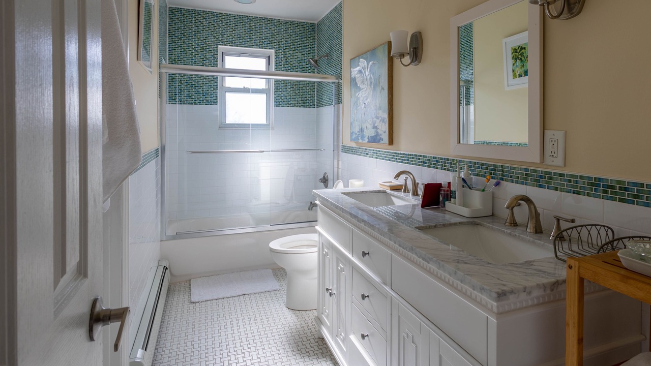 Photo of Bathroom in Deer Park