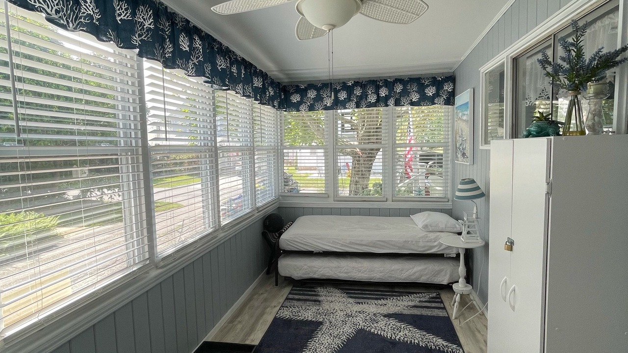 Photo of Outdoor in Saybrook Manor