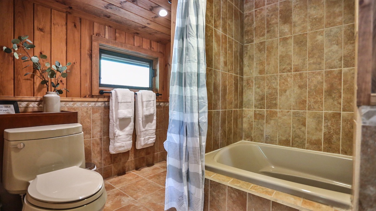 Photo of Bathroom in Grange Landing