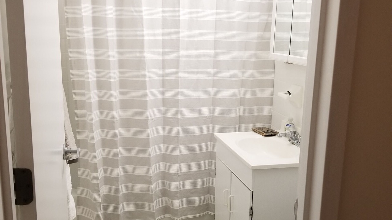 Photo of Bathroom in Central Park North