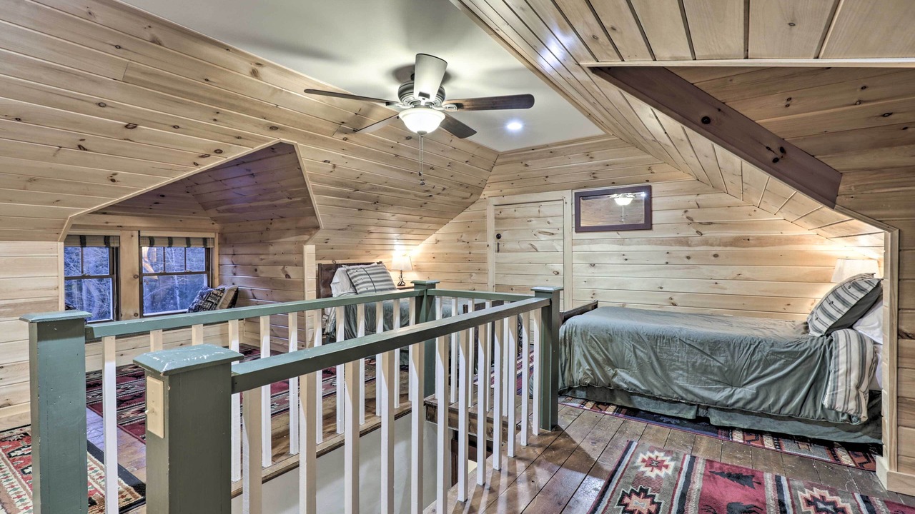 Photo of Bedroom in North Creek