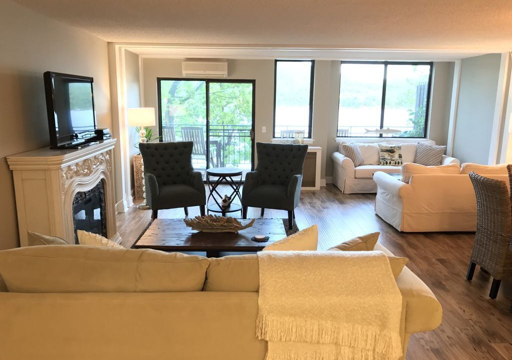 Photo of Livingroom in Canandaigua