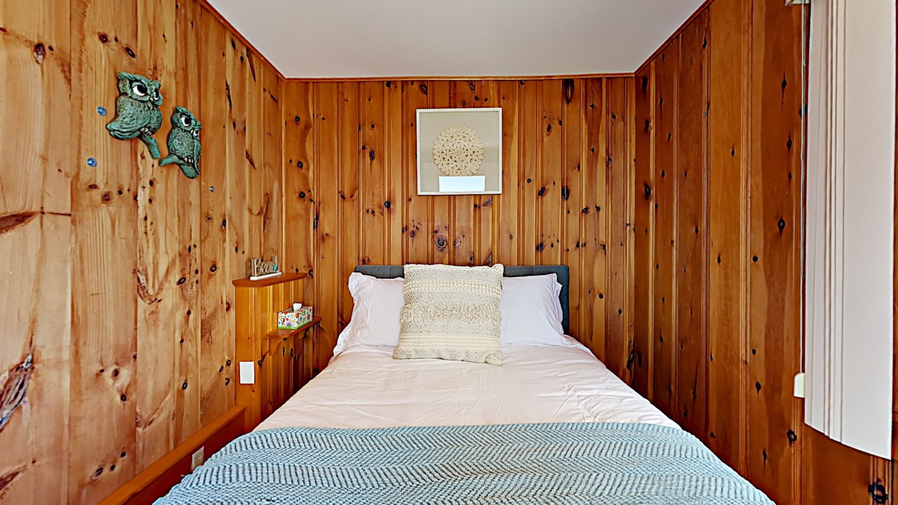 Photo of Bedroom in Wells Beach