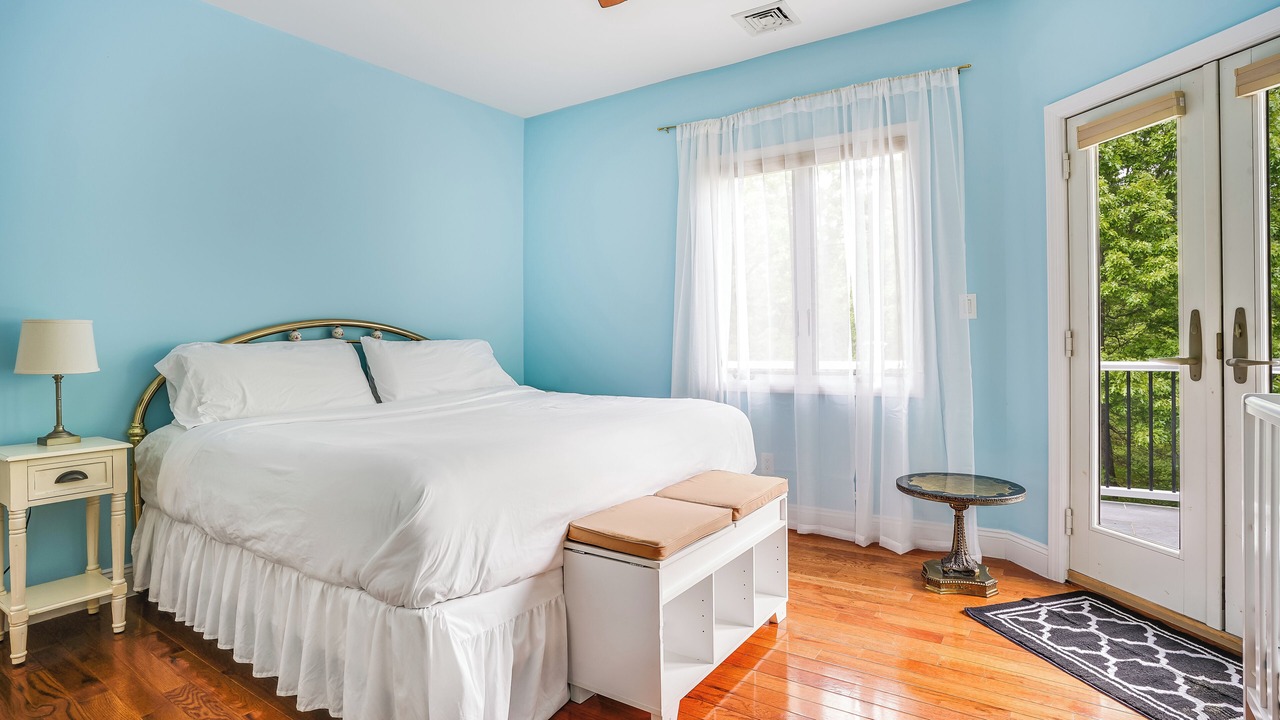 Photo of Bedroom in Hampton Bays