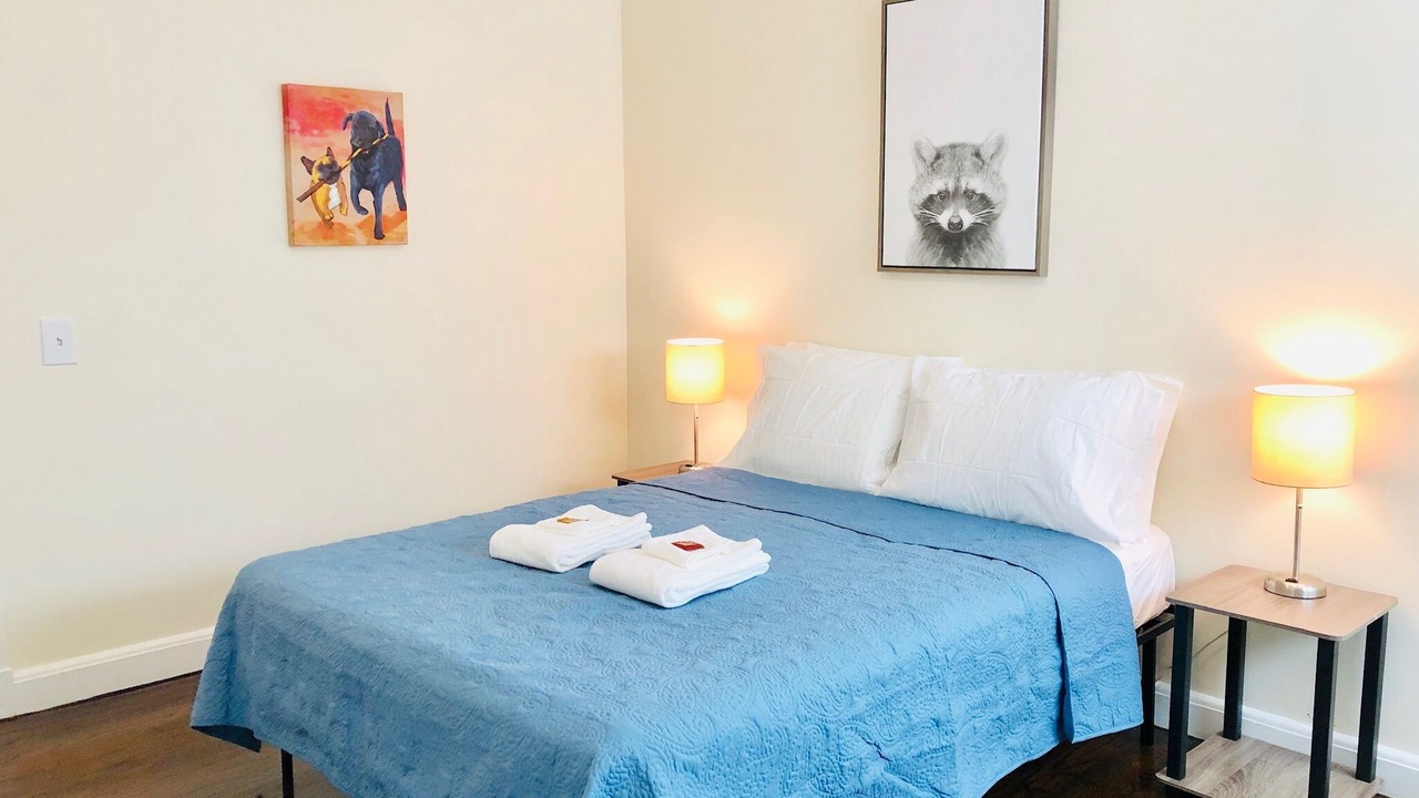 Photo of Bedroom in Cleveland Circle