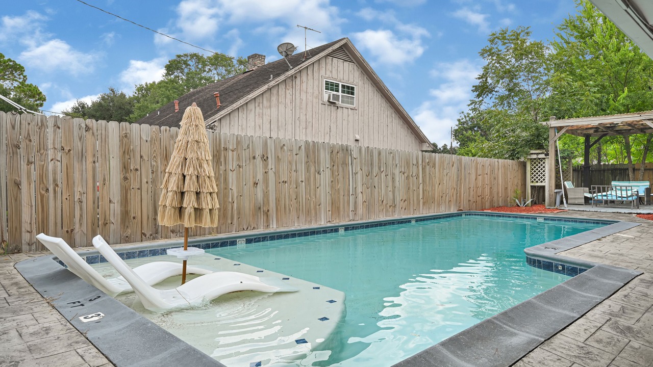 Photo of Outdoor in Sharpstown