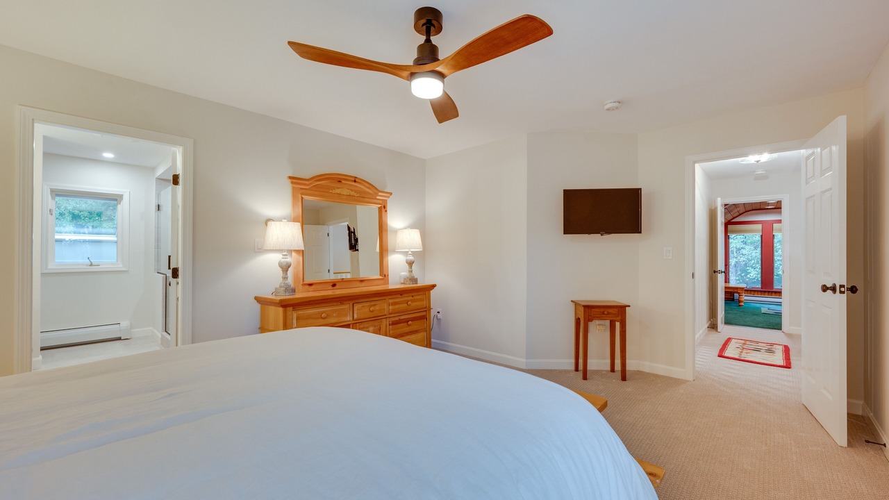 Photo of Bedroom in East Burke