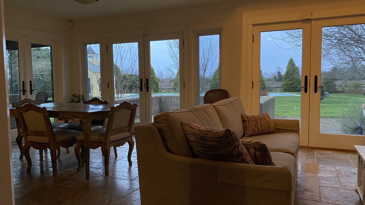 Photo of Livingroom in Water Mill