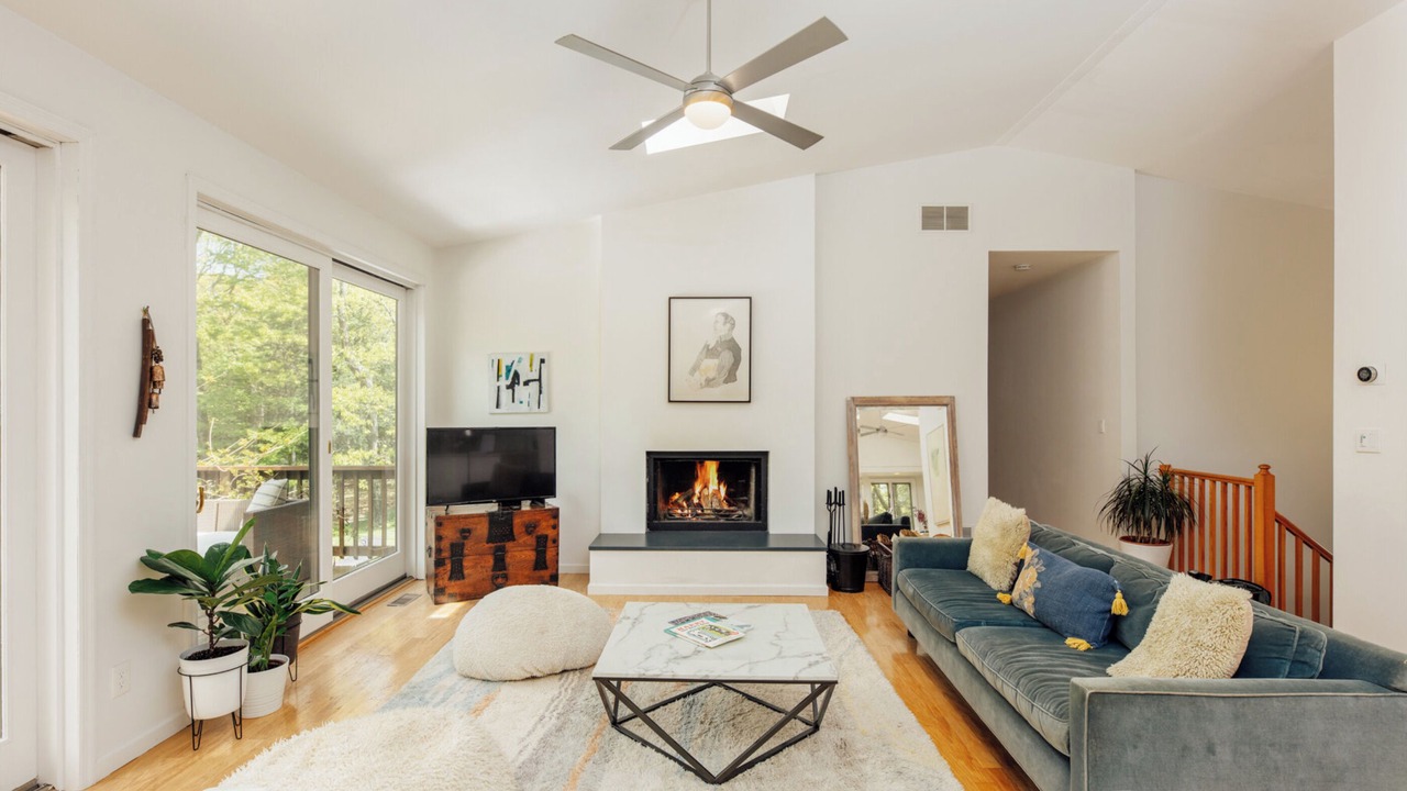 Photo of Bedroom in Saugerties