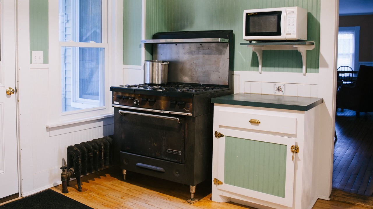 Photo of Kitchen in Sunapee