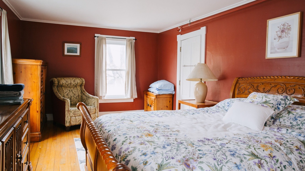 Photo of Bedroom in Sunapee