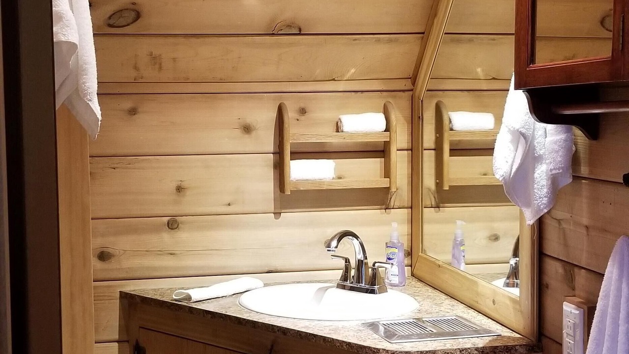 Photo of Bathroom in Manson