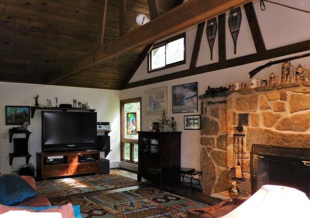 Photo of Livingroom in Johnsburg