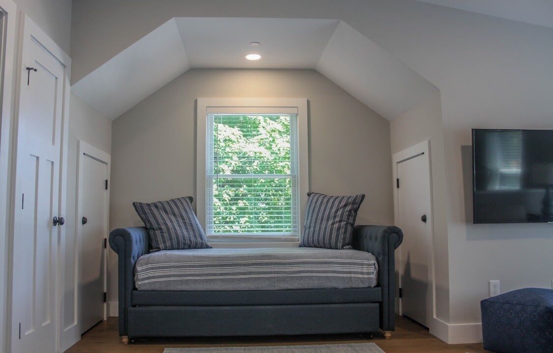 Photo of Livingroom in Bolton Landing
