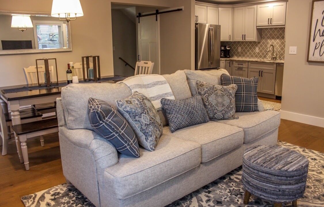 Photo of Livingroom in Bolton Landing