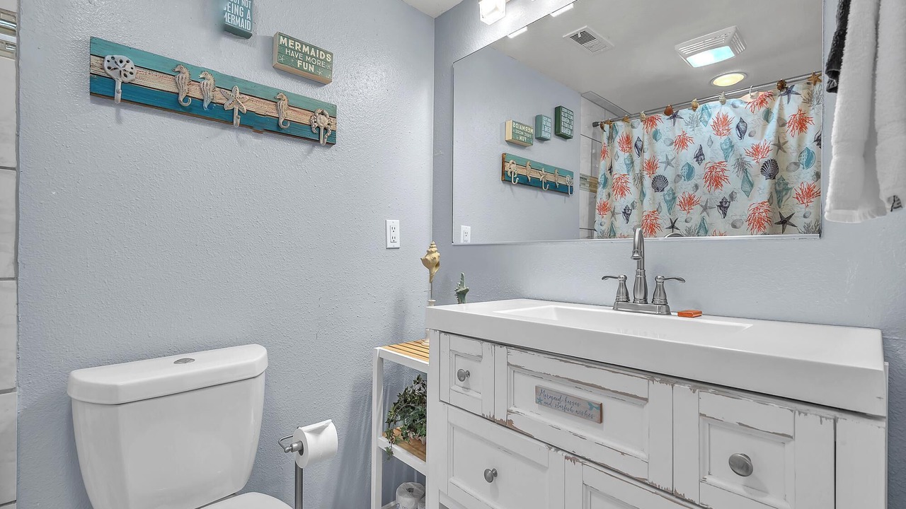 Photo of Bathroom in Depoe Bay