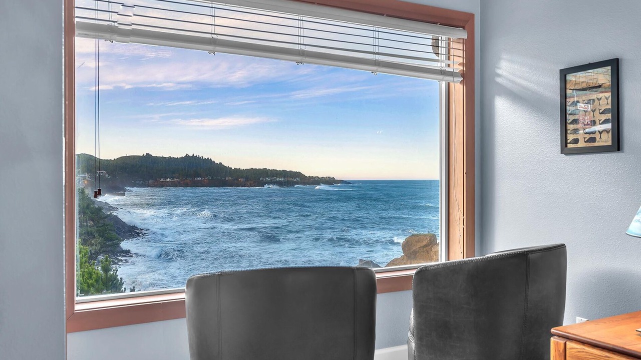Photo of Bedroom in Depoe Bay