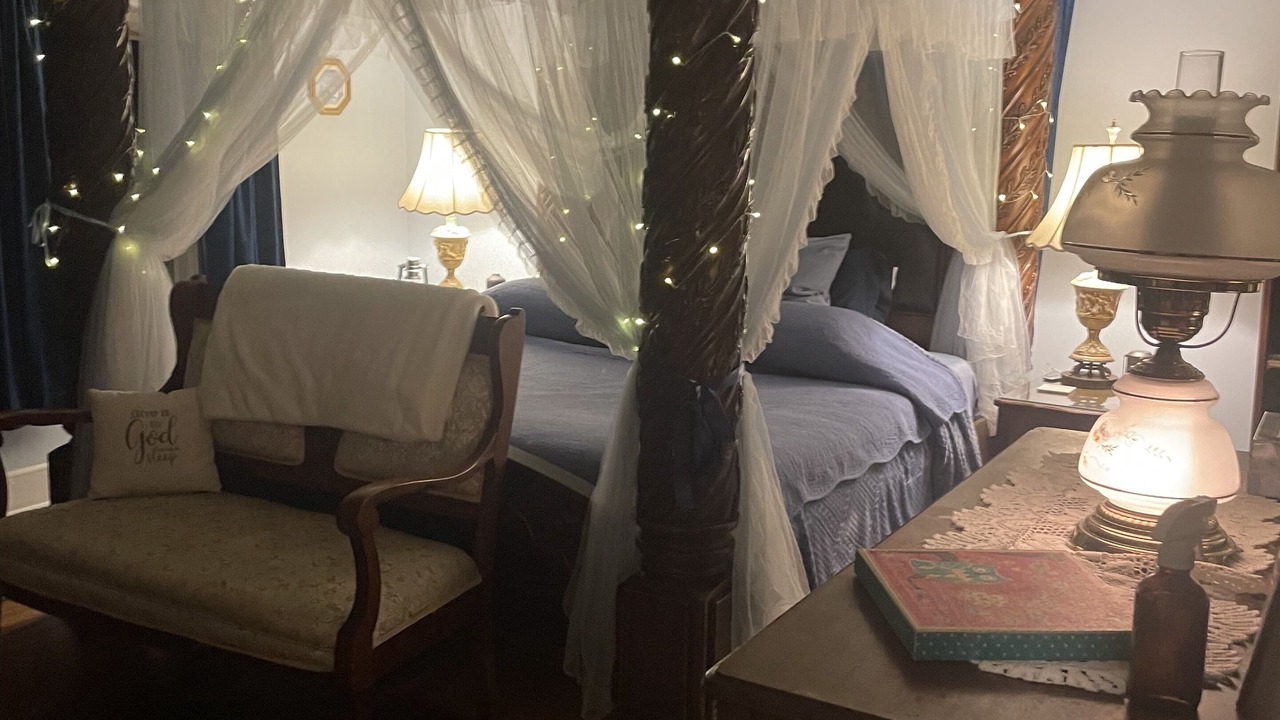 Photo of Bedroom in Port Crane