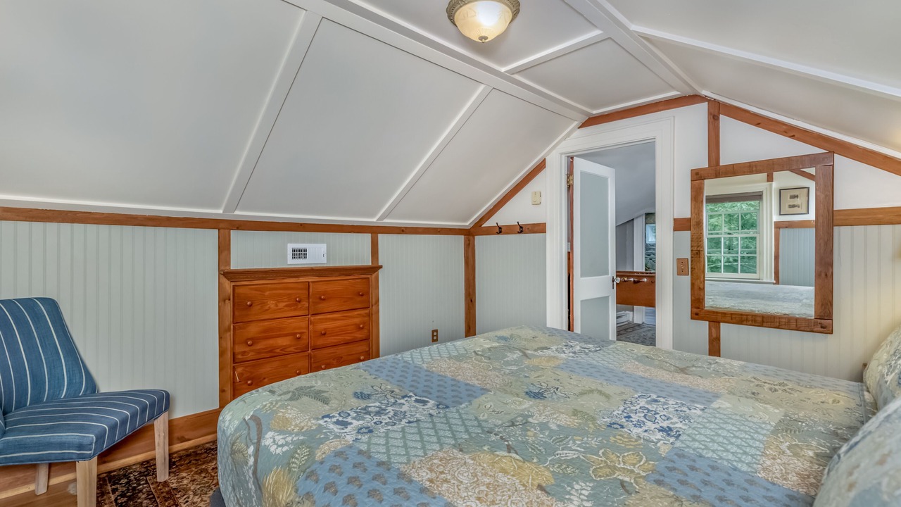 Photo of Bedroom in Gardiner
