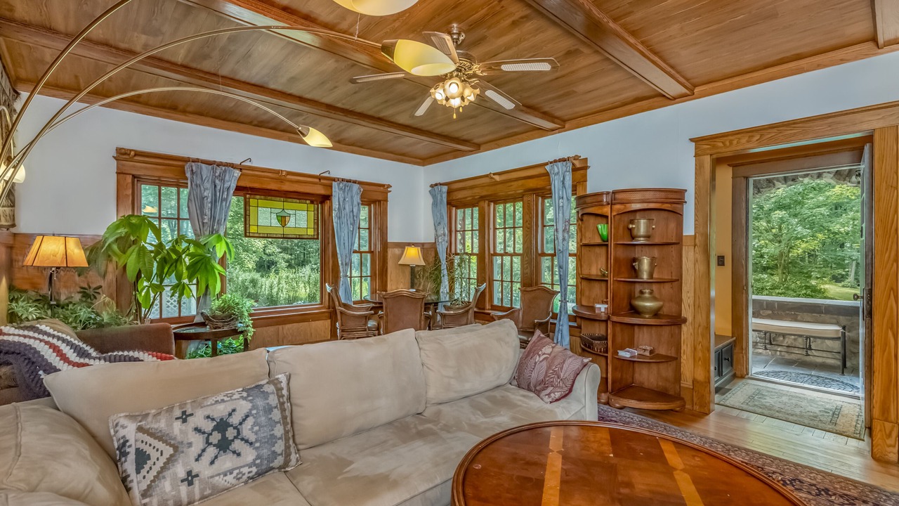 Photo of Livingroom in Gardiner