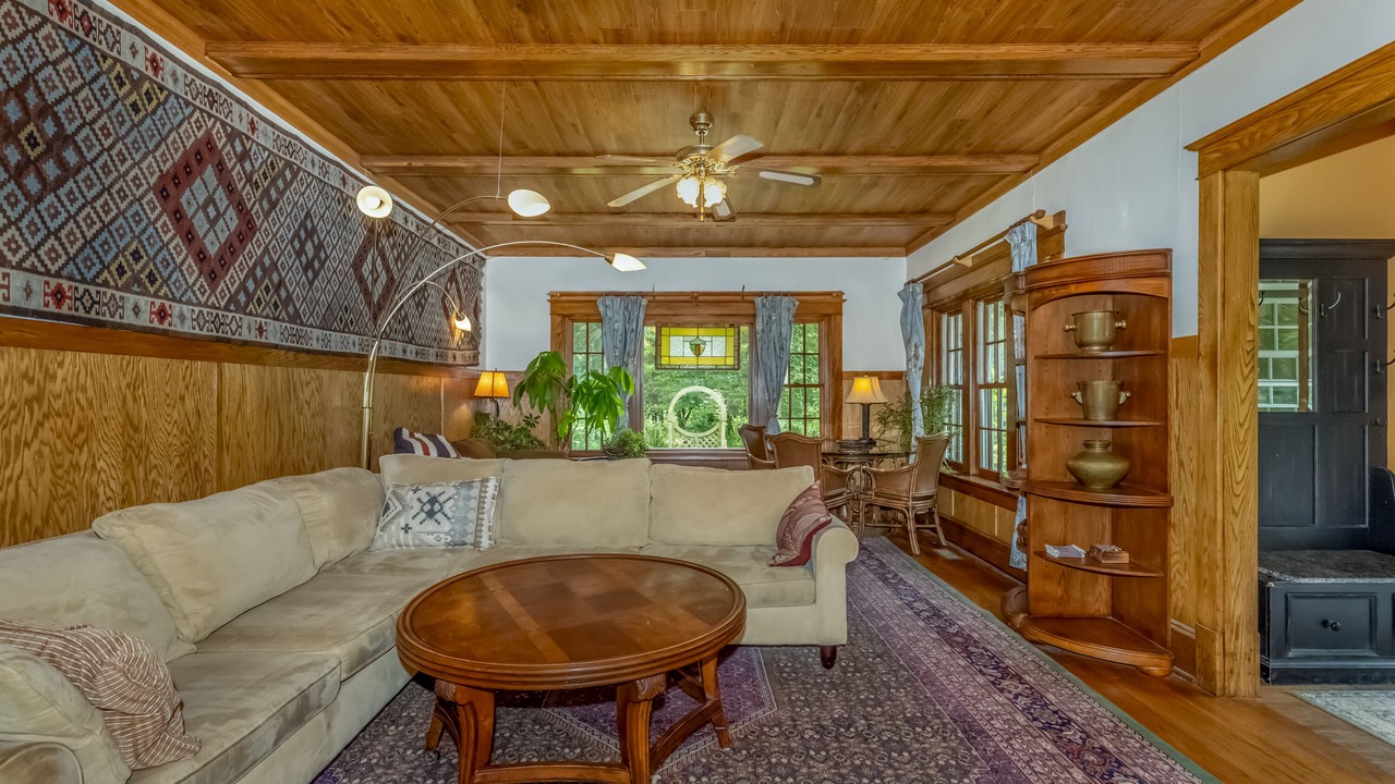 Photo of Livingroom in Gardiner