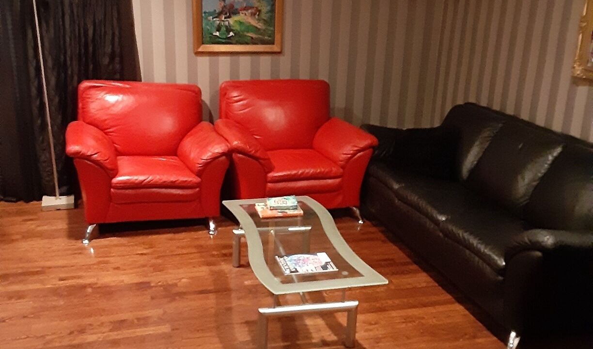 Photo of Livingroom in Plainview