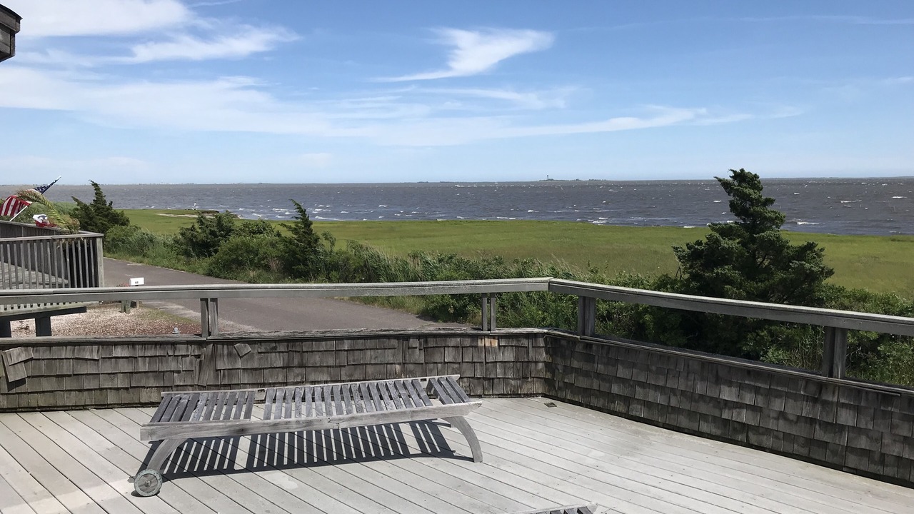 Photo of Patio Balcony in Osborn Island