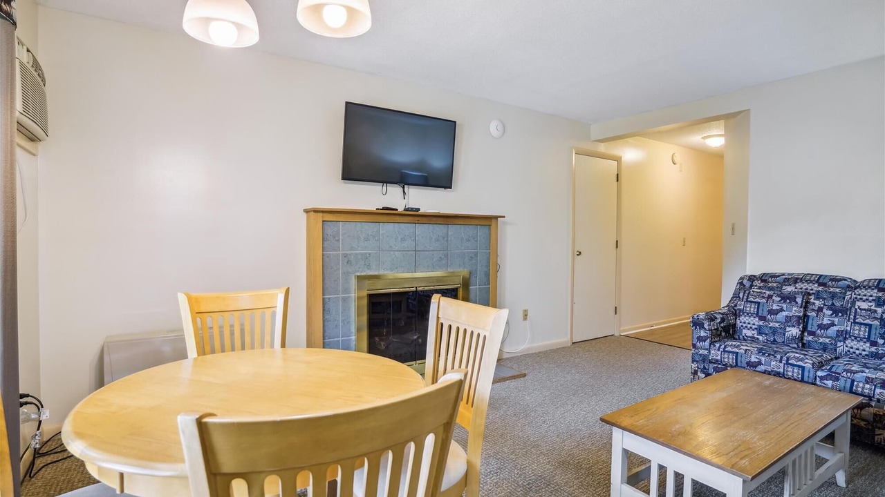 Photo of Livingroom in West Bridgewater