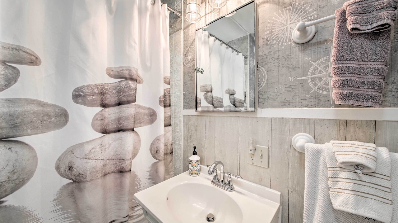Photo of Bathroom in East Boothbay