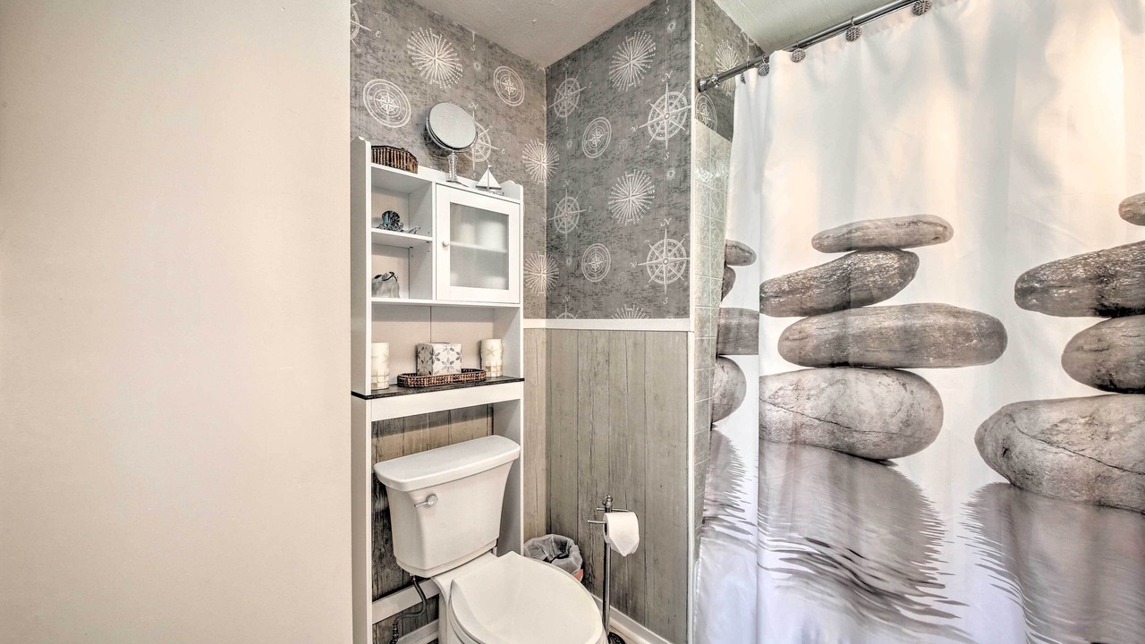 Photo of Bathroom in East Boothbay