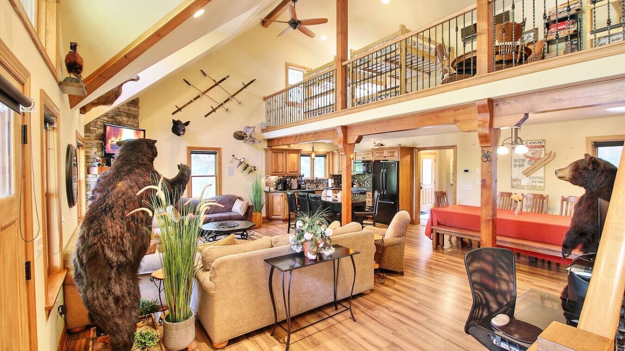 Photo of Livingroom in Ellicottville