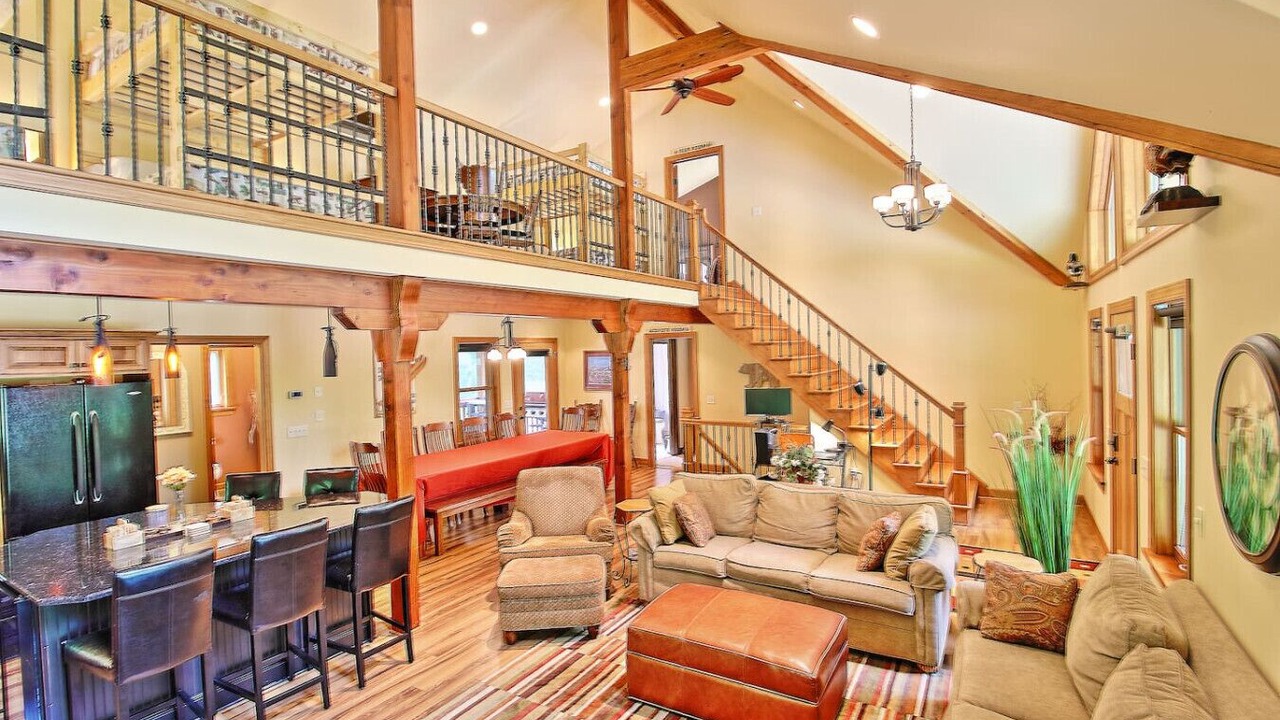 Photo of Livingroom in Ellicottville