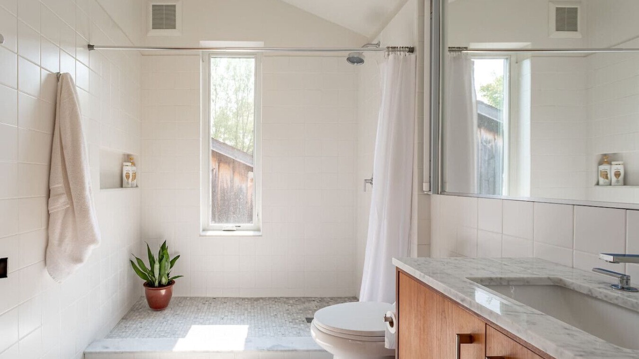 Photo of Bathroom in Old Chatham