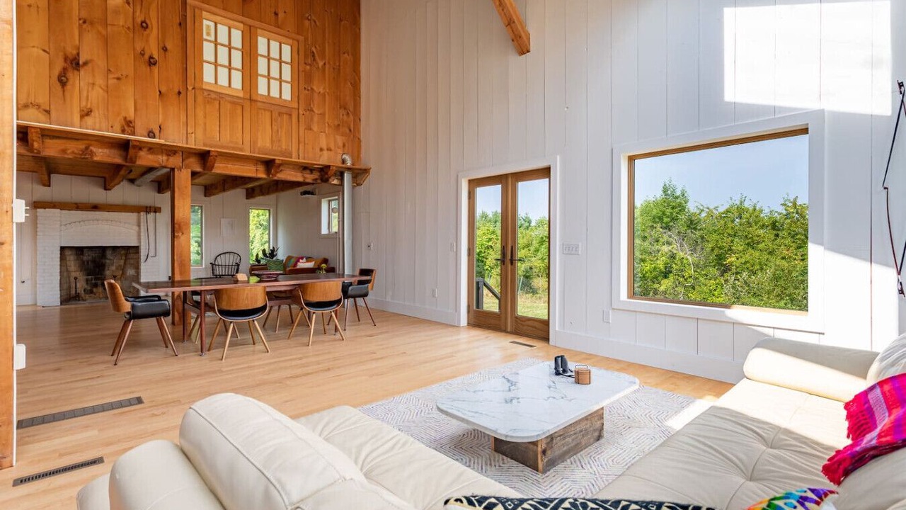 Photo of Livingroom in Old Chatham