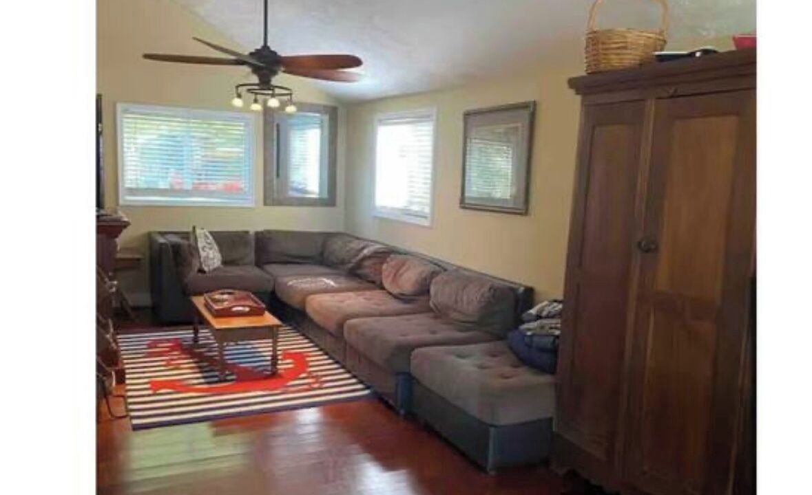 Photo of Livingroom in Livingston