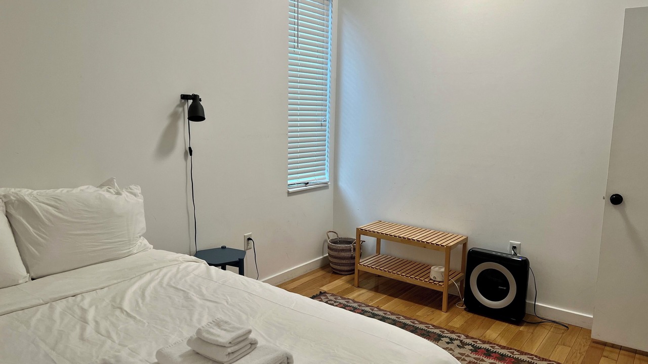 Photo of Bedroom in Monroe Ward
