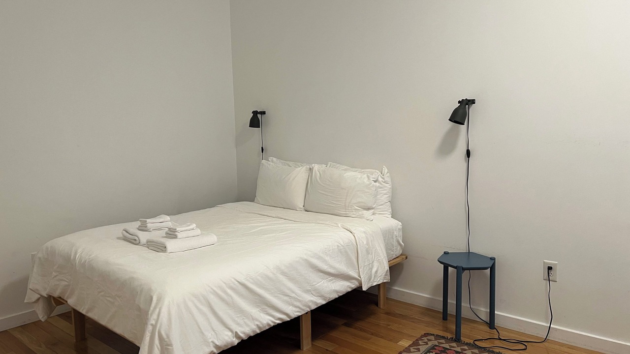 Photo of Bedroom in Monroe Ward