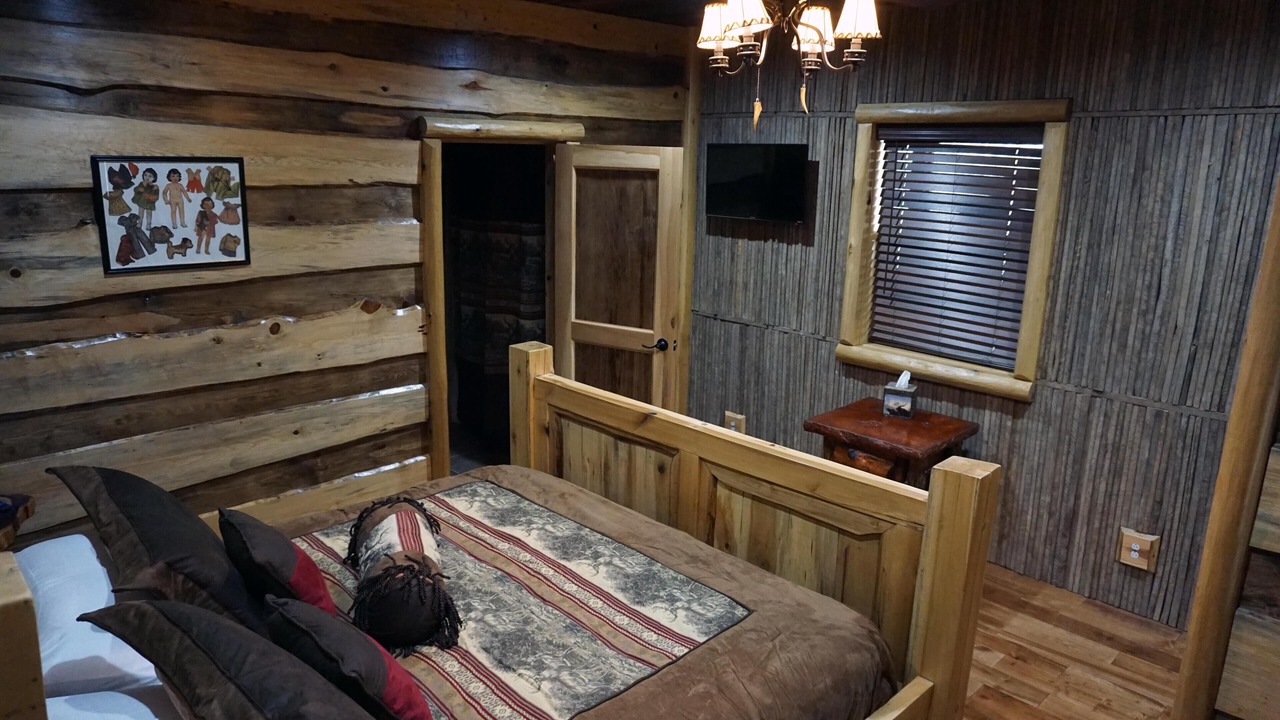 Photo of Bedroom in Henlawson