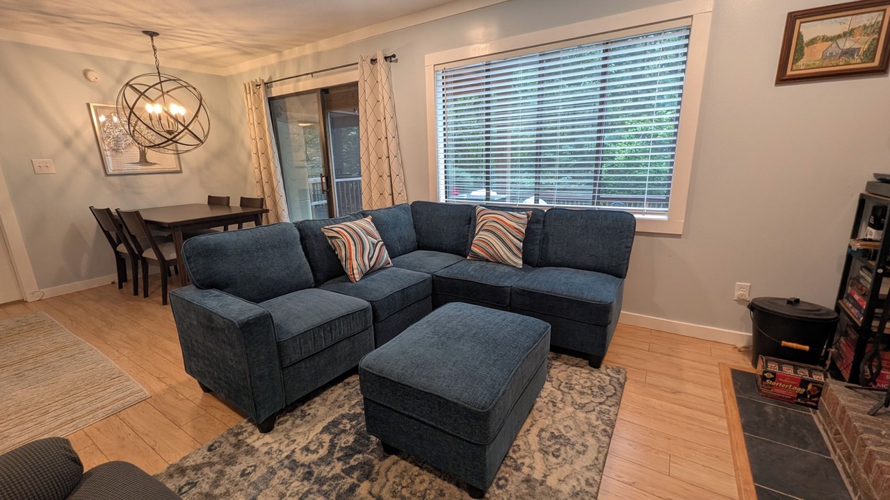 Photo of Livingroom in Bergton